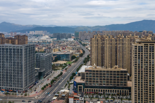 Alex Nabuco dos Santos revela como cidades médias estão se tornando o novo polo de valorização e crescimento no Brasil.