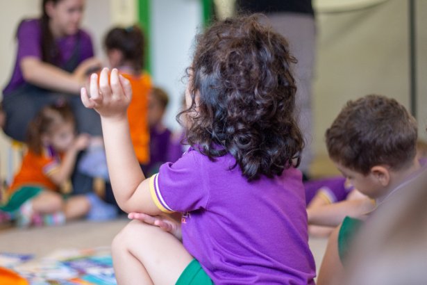 Entenda como a Sigma Educação e Tecnologia Ltda orienta alunos a construir uma pegada digital responsável e proteger sua reputação online.