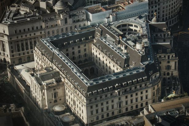 Vista aérea do edifício histórico do Banco da Inglaterra, em Londres.